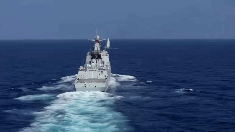 皇冠登入管理_网传德国侦察机飞越052D舰皇冠登入管理，威胁安全，中方激光照射才是理直气壮