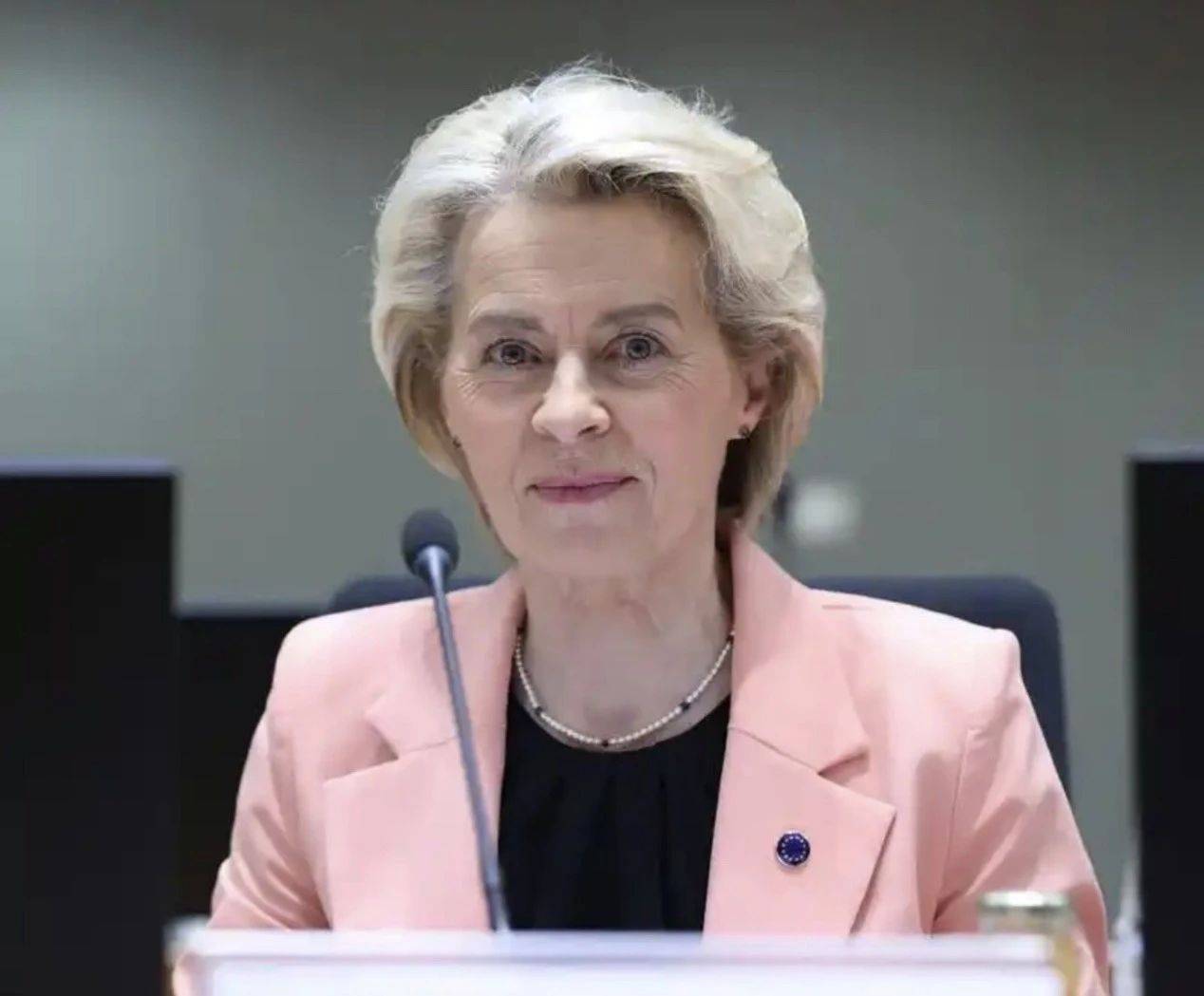 皇冠代理登1租用_访华结束皇冠代理登1租用，冯德莱恩离开北京，头一次把姿态放的这么低，临行前她给美方留了句话，意味深长