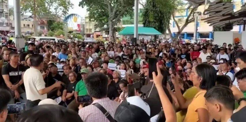 皇冠信用网登123
_只差最后9票皇冠信用网登123
,菲律宾下一任总统毫无悬念?杜特尔特望女成凤,菲律宾不用再对美国下跪了