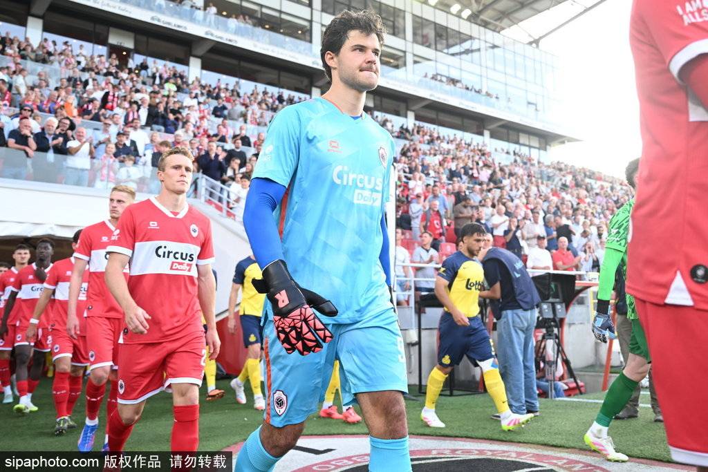 体育皇冠信用盘_曼联转会新动态：拉门斯加盟在即体育皇冠信用盘，2000万欧元转会费背后的战略考量