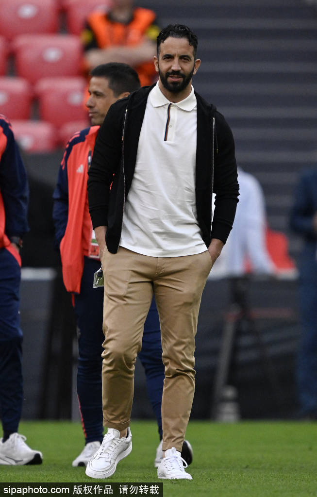 为什么注单被取消为“赛果错误”？_卡塞米罗两黄变一红为什么注单被取消为“赛果错误”？，鲁尼：吃第一张牌已足够愚蠢，他却再次犯错