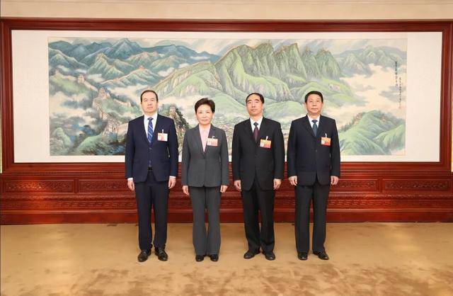 信用盘如何申请_王宇燕当选中华全国供销合作社第八届理事会主任