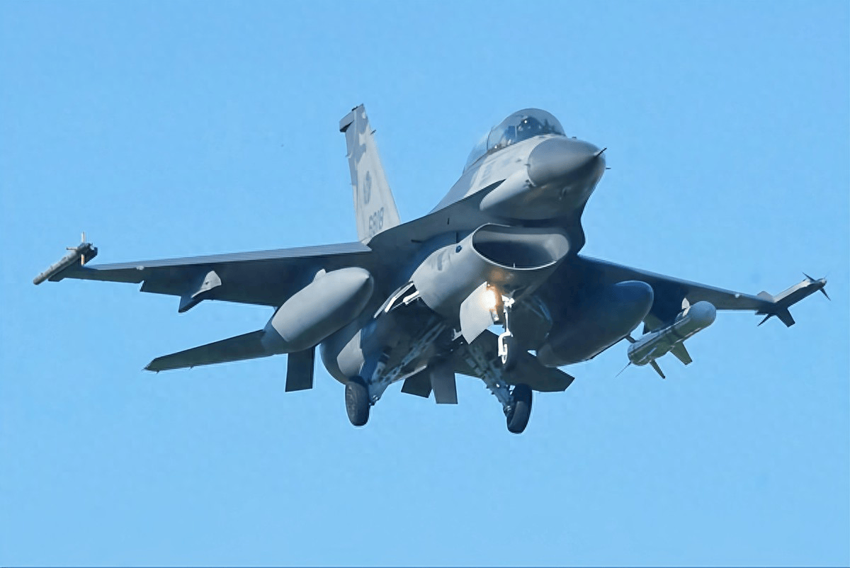 如何申请到皇冠信用網_美方失算如何申请到皇冠信用網，中国战斗机出口激增，不止歼10C，歼35也将热销