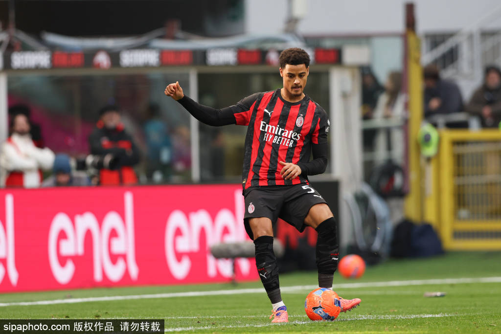 介绍个信用网网址_米兰争夺战：索萨或成未来左后卫新星介绍个信用网网址，巴萨再遭失利！