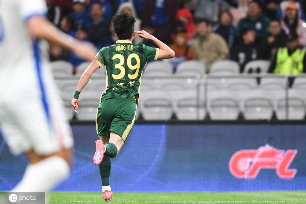 厄瓜多尔甲组联赛
_老妖厄瓜多尔甲组联赛
!中超-于汉超替补救主陈晋一绝杀 申花3-2浙江不败领跑