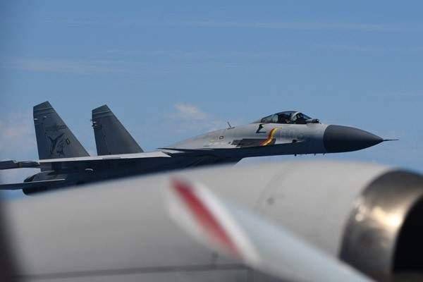 皇冠信用網登2代理_日本跟踪山东舰皇冠信用網登2代理，被凌空起飞的歼15，吓得直呼“不要再发生”