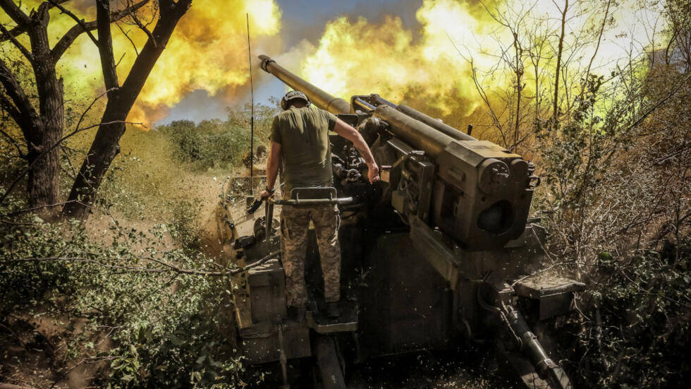 皇冠信用网正网_俄乌不用再打了皇冠信用网正网？乌克兰前总理爆料：泽连斯基将辞职并离开乌克兰