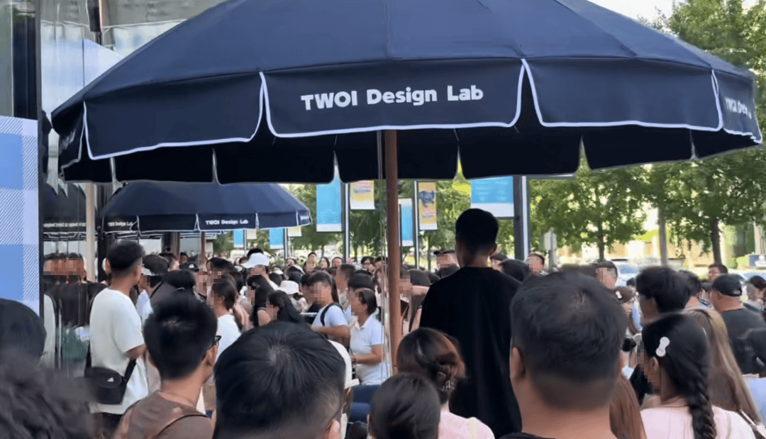 挪威女子超级联赛_开业第一天就闭店！人多到崩溃挪威女子超级联赛，排队超8小时，品牌道歉，补偿方案公布！