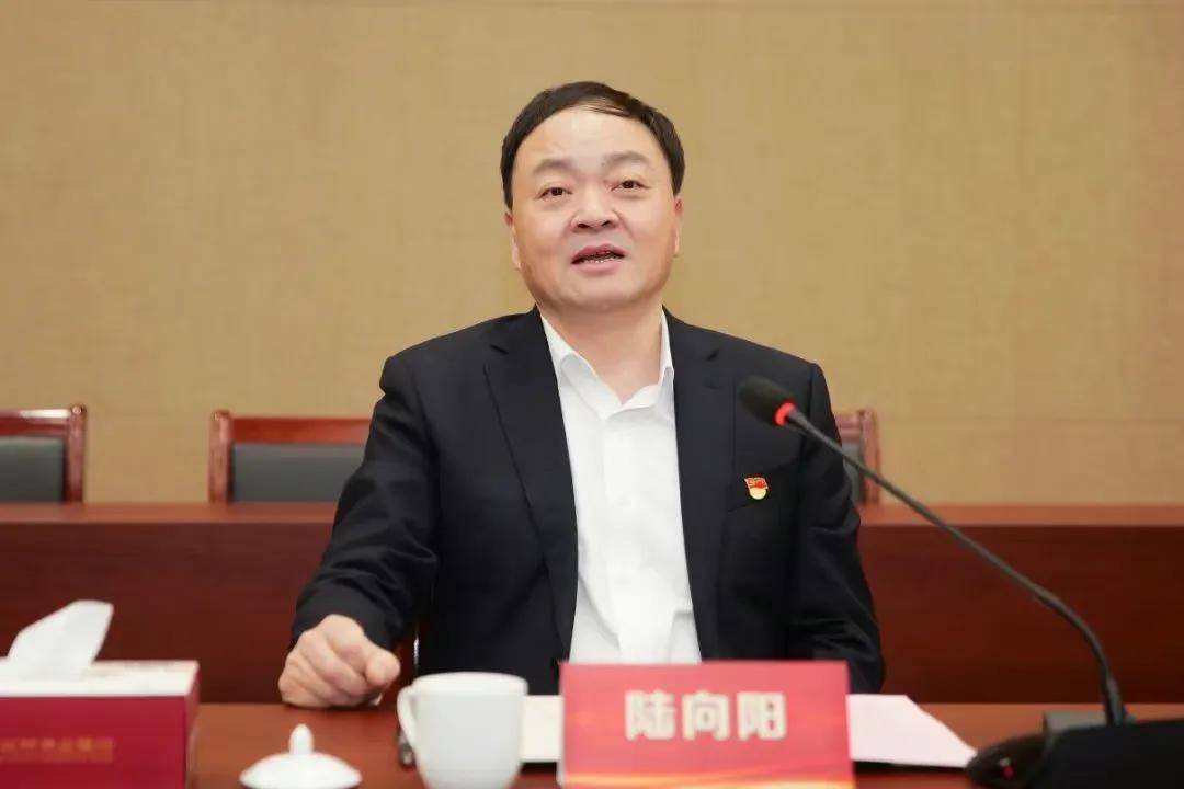 韦斯特罗斯vs赫尔辛堡_江苏最大农商行原董事长被查韦斯特罗斯vs赫尔辛堡，另一农信系统出身的“老银行人”同日被查