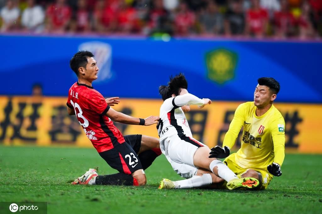 2026年国际足总世界杯
_赛季首败2026年国际足总世界杯
!中超-李新翔幸运入球制胜 海港客场1-0蓉城